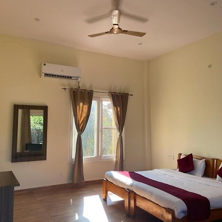 Karans Corbett Motel Ramnagar  Ngoại thất bức ảnh